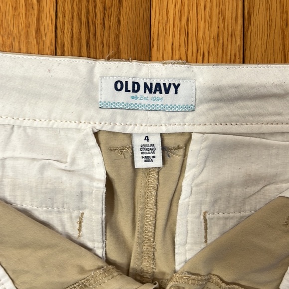 Old Navy Shorts - Picture 3 of 4